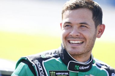 NASCAR: 27 Nisan Geico 500