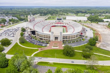 Indiana Univer Kampüsünde Memorial Stadyumu havadan görünümleri