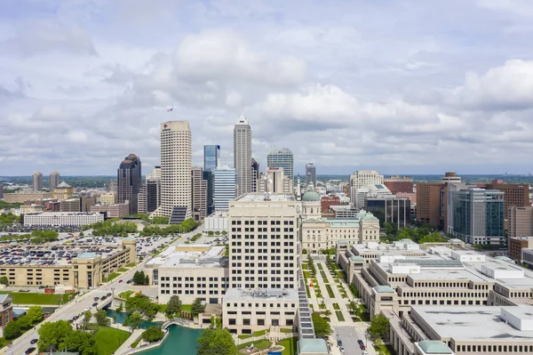 Midwest miasta Indianapolis Indiana na dzień Summers — Zdjęcie stockowe