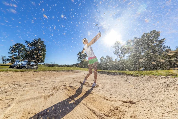 Lovely Blonde Female Golfter Enjoying A Round Of Golf On a Public Golf Course — стоковое фото