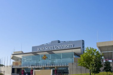 Iowa State U Kampüsünde Jack Trice Stadyumu Havadan Görünümler