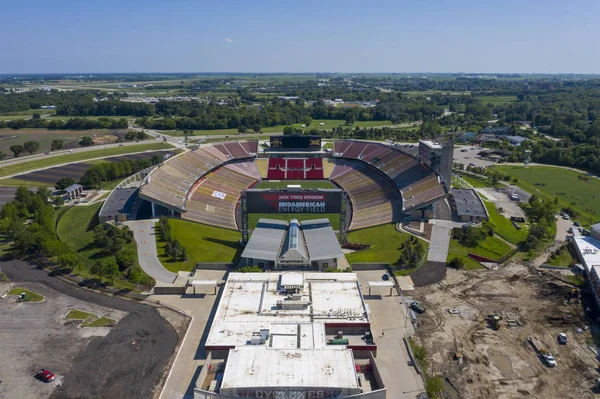 Luchtfoto's van Jack Trice stadium op de campus van Iowa State U — Stockfoto