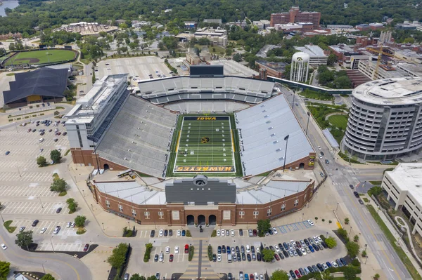 Vistas aéreas do estádio Kinnick no campus da Universidade de Iowa — Fotografia de Stock