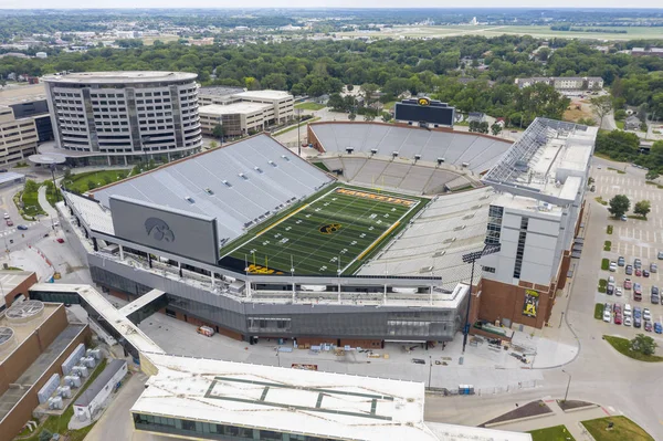 Luchtfoto's van het Kinnick-stadion op de campus van de Universiteit van Iowa — Stockfoto