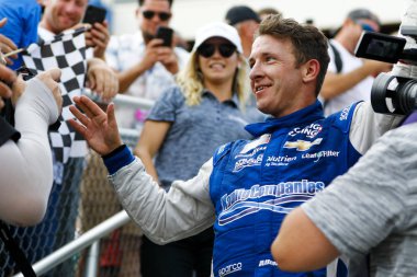 Nascar: 28 Eylül Cure Drive 250 sunar Blue Cross Blue Shield of North Carolina