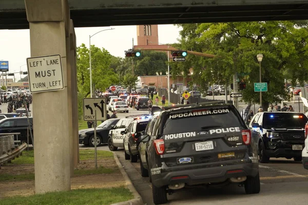 Mayo 2020 Houston Texas Estados Unidos Policía Los Espectadores Chocan —  Fotos de Stock