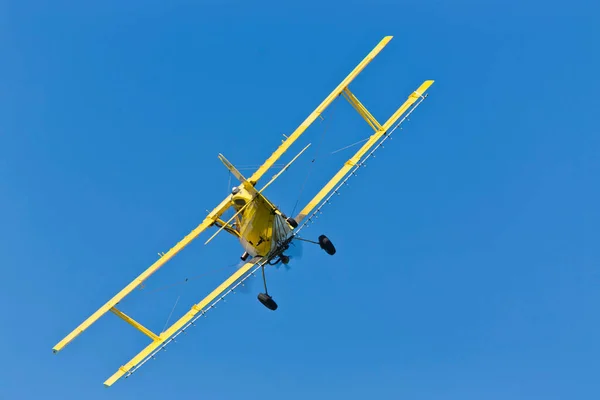 Crop Duster Applies Chemicals Field Vegetation — Stock Photo, Image