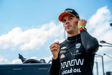 ABD 'li OLIVER ASKEW (7), Newton, Iowa' daki Iowa InDYCAR 250 'lere katılmaya hak kazanmıştır..