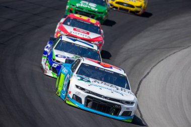 Darrell Wallace, Jr. (43), Walmart 'ın Kentucky, Kentucky' deki Kentucky Speedway 'de sunduğu Quaker State 400 yarışı..