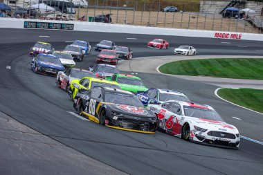 02 Ağustos 2020 - Loudon, New Hampshire, ABD: Ryan Newman (6) Loudon, New Hampshire 'da bulunan Foxwoods Resort Casino 301 için yarışıyor..
