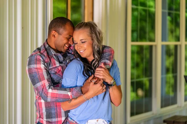 Interracial Couple Enjoying Each Others Company Summers Day — Stock Photo, Image