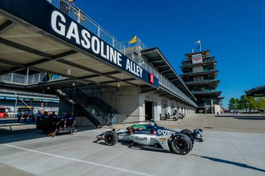 Oviedo, İspanya 'dan FERNANDO ALONSO (66) Indianapolis, Indiana' daki Indianapolis Motor Yarış Pisti 'nde Indianapolis 500 için pratik yapmaya hazırlanıyor..