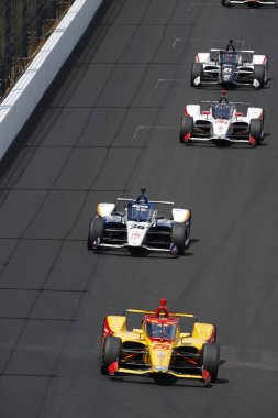 NTT IndyCar Serisi takımları Indianapolis 'teki Indianapolis 500 için Indianapolis Motor Yarış Pistine gidiyor..