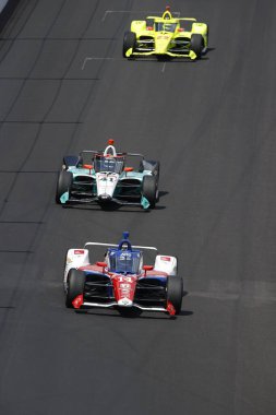 NTT IndyCar Serisi takımları Indianapolis 'teki Indianapolis 500 için Indianapolis Motor Yarış Pistine gidiyor..