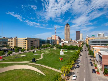19 Temmuz 2020 - Des Moines, Iowa, ABD: Des Moines, Iowa 'nın başkentidir. 22 Eylül 1851 'de Fort Des Moines olarak kurulmuş ve 1857' de Des Moines olarak kısaltılmıştır.