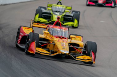 ABD 'li RYAN HUNTER-REAY (28), Madison, Illinois' deki World Wide Technology Hipodromu 'ndaki Bommarito Otomotiv Grubu 500 yarışında virajlardan geçmektedir..