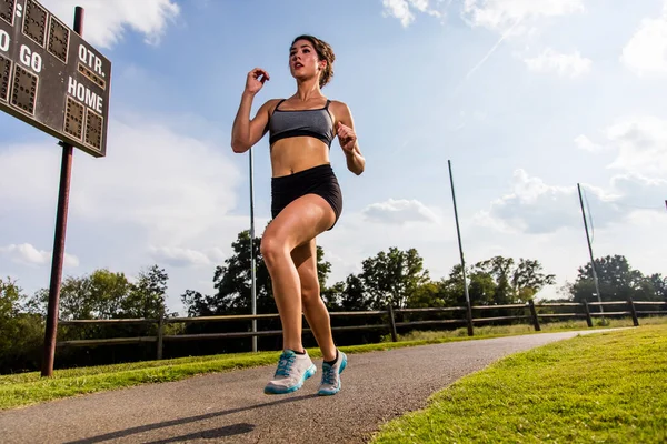 Gorgeous Blonde Fitness Model Working Out Outdoor Environment — Stock Photo, Image