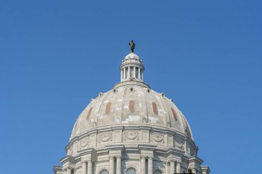 25 Ağustos 2020 - Jefferson City, Missouri, ABD: Jefferson City 'de bulunan Missouri Eyalet Başkenti ve diğer ikisinin yangınlarda zarar görmesinden sonra şehrin üçüncü başkenti..