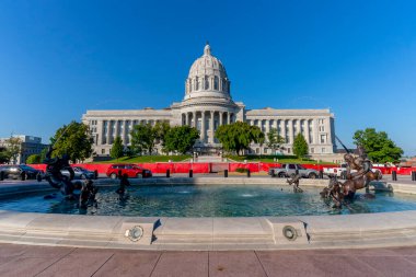 26 Ağustos 2020 - Jefferson City, Missouri, ABD: Jefferson City 'de bulunan Missouri Eyalet Başkenti ve diğer ikisinin yangınlarda zarar görmesinden sonra şehrin üçüncü başkenti..