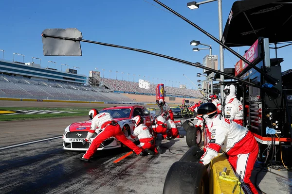 Ryan Blaney Courses Pour South Point Hotel Casino 400 Las — Photo