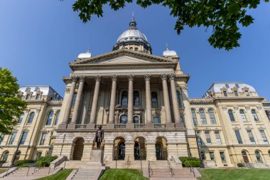 25 Ağustos 2020 - Springfield, Illinois, ABD: Illinois Eyalet Meclisi, Springfield, Illinois 'de yer almaktadır. Illinois 'in 1818' de ABD 'ye kabul edilmesinden bu yana şu anki bina meclis binası olarak hizmet veren altıncı binadır..