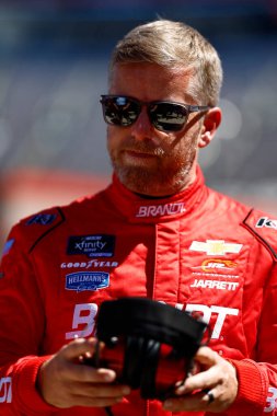 JUSTIN ALLGAIER (7) gets ready to practice for the Food City 300 in Bristol, TN.