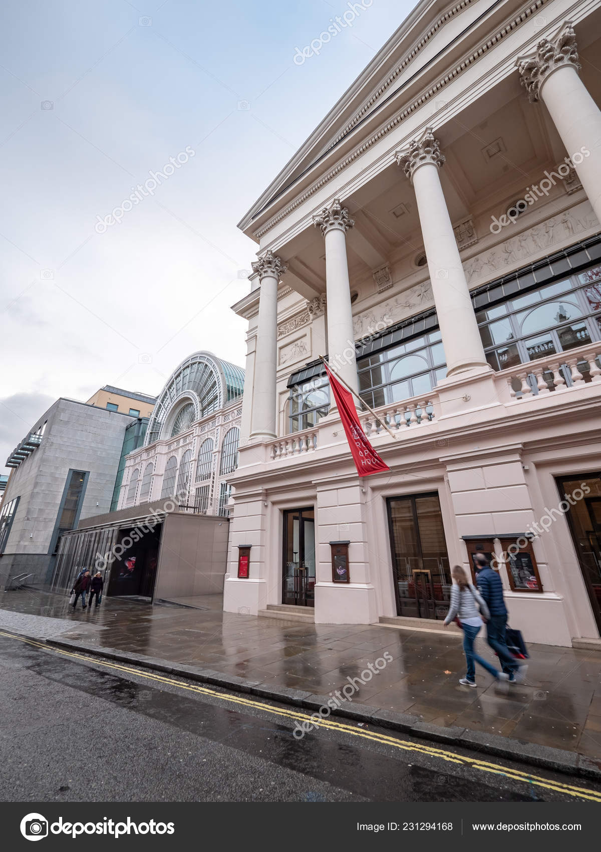 London December 2018 View Facade Royal Opera House Adjacent Glass