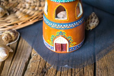 Oryantal bir şamdan fotoğrafı.