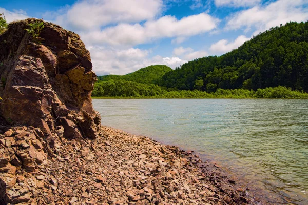 Perdido Las Montañas Del Lago Sajalín —  Fotos de Stock