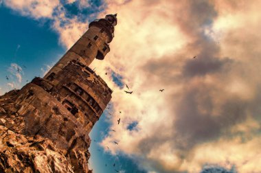 Aniva deniz feneri ulaşılmaz kayalık promontory Bay yakınındaki küçük bir uçurum Sivuchiy 1939 yılında kuruldu. Bu alan akımlar, sık gelişemez, sualtı kayalık bankalar doludur. Orijinal adı Cape Nakakarelate Japon adını verdi ve 