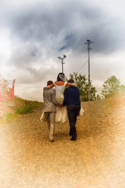 Delivery Bride Groom — Stock Photo, Image