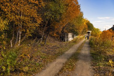 Kholmsk 'tan Yuzhno-Sakhalinsk' e eski otoyol.