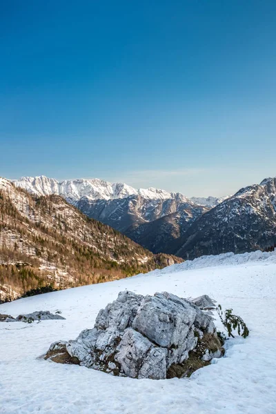 Vista desde el nevado Parque Nacional Vrsic to .Triglav en Slowenia — Foto de Stock