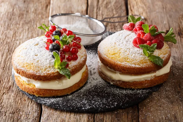 English Victoria Sandwich Cake Fresh Berries Mint Closeup Table Horizonta — Stock Photo, Image