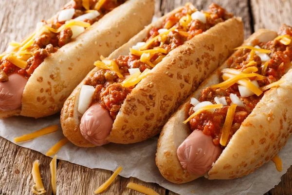 Authentic Chili Hot Dog Cheddar Cheese Onion Spicy Sauce Close — Stock Photo, Image