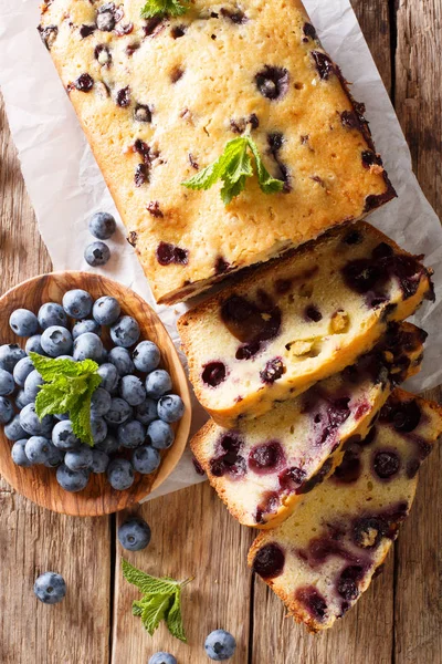 Verse Bosbessen Brood Van Brood Muffin Cake Met Mint Close — Stockfoto