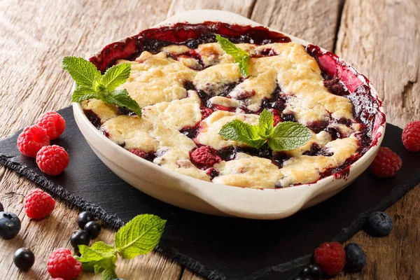 Pie Sweet Cobbler Raspberries Currants Blueberries Close Dish Baking Table — Stock Photo, Image