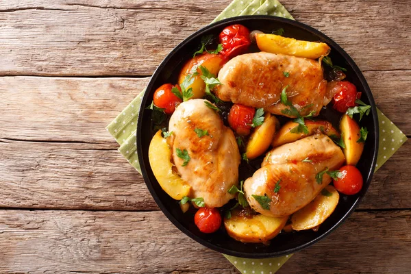 Sour Sweet Chicken Breast Baked Peaches Tomatoes Onion Parsley Honey — Stock Photo, Image
