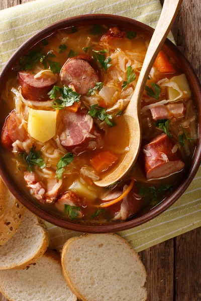Sup Tradisional Ceko Zelnacka Sauerkraut Dengan Sosis Close Dalam Mangkuk — Stok Foto