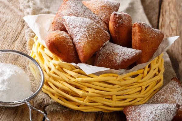 Deep Fried African Mandazi Donuts Powdered Sugar Close Basket Table — Stock Photo, Image