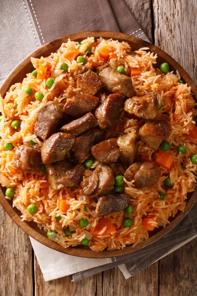 Auténtico Arroz Mexicano Con Guisantes Verdes Zanahorias Servidas Con Carne — Foto de Stock