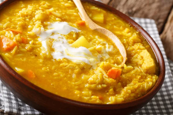 Mulligatawny Suppe Wird Mit Curry Gewürzt Und Aus Cremigen Roten — Stockfoto