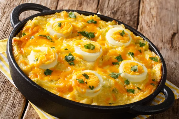 Ουαλικά Κατσαρόλα Anglesey Αυγά Φούρνου Πουρέ Πατάτας Τυρί Σάλτσα Πράσα — Φωτογραφία Αρχείου
