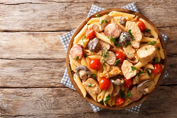 Italian Penne Pasta Chicken Fillet Mushrooms Smoked Sausage Cayenne Pepper — Stock Photo, Image