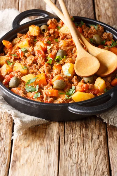 Picadillo Receita Carne Moída Cenoura Batatas Cozidas Molho Tomate Closeup — Fotografia de Stock