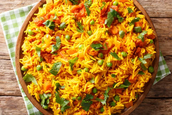 Arroz Indio Vegetariano Con Verduras Cerca Plato Sobre Mesa Vista — Foto de Stock