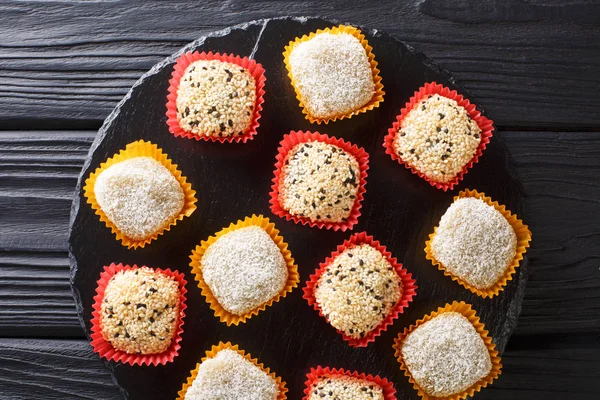 Traditionele Gezonde Japanse Rijst Dessert Mochi Mix Close Horizontale Bovenaanzicht — Stockfoto