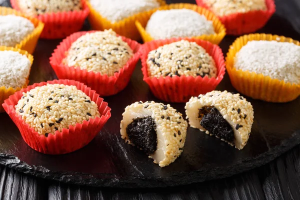 Japanisches Gesundes Reisdessert Mochi Daifuku Mit Anko Und Sesam Aus — Stockfoto