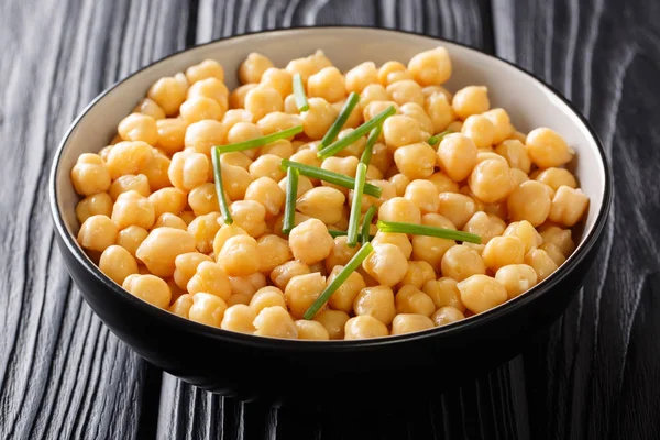 Cooked Chickpeas Close Black Bowl Wooden Table Horizontal Backgroun — Stock Photo, Image