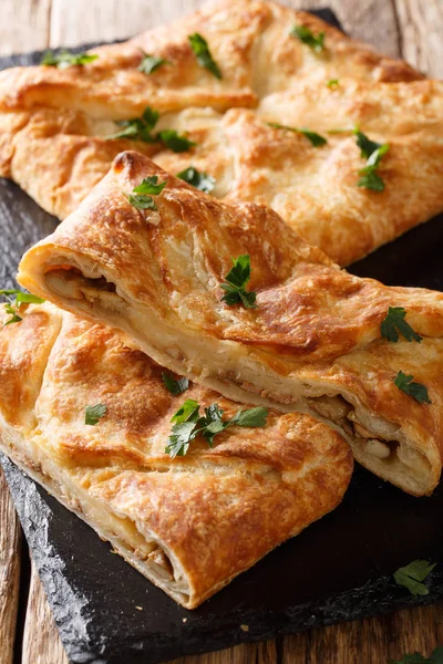 Khachapuri Flatbread Traditional Georgian Dish Suluguni Cheese Eggs Closeup Table — Stock Photo, Image